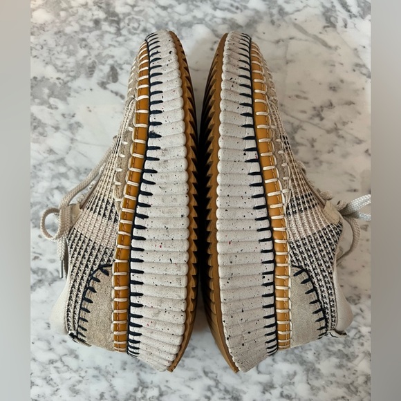 Chloé Nama Mixed Media Platform Sneakers in Biscotti Beige, Size 38 (8) - Picture 6 of 9